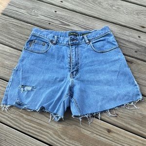 Eddie Bauer size 6 Jean shorts stretch style